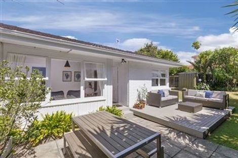 Photo of property in 4/54 Ngataringa Road, Devonport, Auckland, 0624