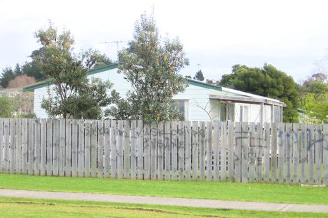 Photo of property in 135b Awaroa Road, Helensville, 0800