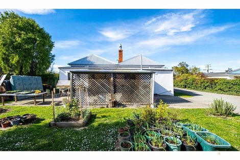 Photo of property in 2 Point Bush Road, Waimate, 7924