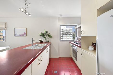 Photo of property in Montreaux Apartments, 10d/164 The Terrace, Wellington Central, Wellington, 6011