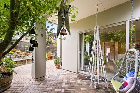 Photo of property in 3 Travis View Drive, Fairview Heights, Auckland, 0632