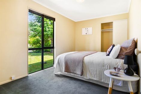 Photo of property in 32 John Jennings Drive, Oteha, Auckland, 0632