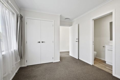 Photo of property in 2/17 Walter Street, Fairfield, Hamilton, 3214