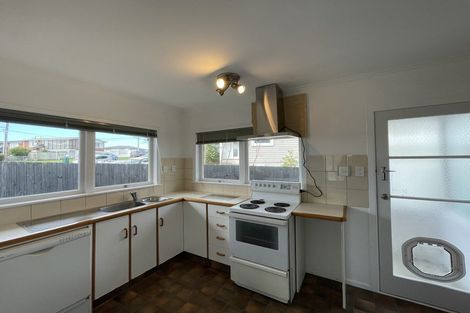 Photo of property in 1/31 Exmouth Road, Northcote, Auckland, 0627