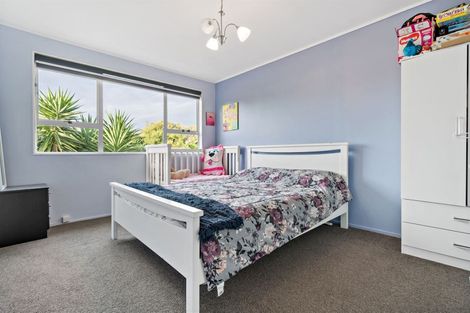 Photo of property in 3/72 Portage Road, New Lynn, Auckland, 0600