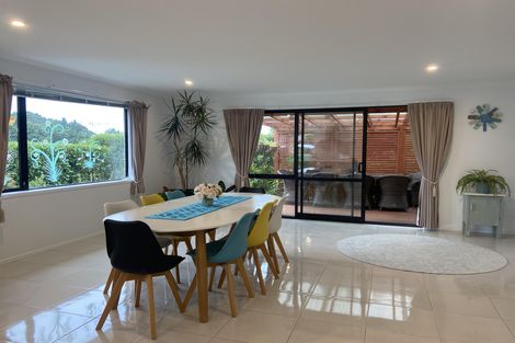 Photo of property in 33 Amsharlo Drive, Kerikeri, 0230