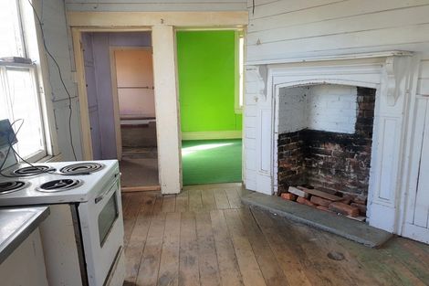 Photo of property in 30 Burns Street, Dannevirke, 4930