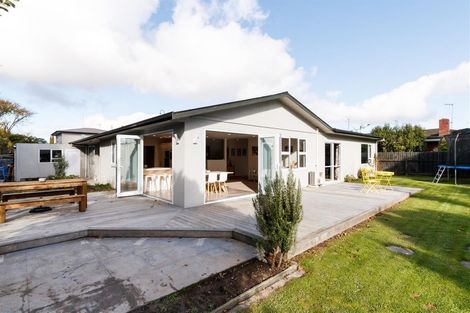 Photo of property in 6 Just Place, West End, Palmerston North, 4410