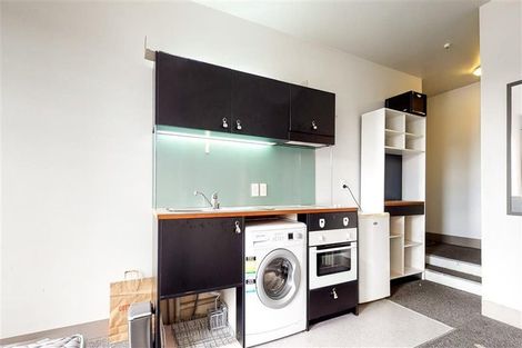 Photo of property in Urbane Apartments, 14/29 Webb Street, Mount Cook, Wellington, 6011