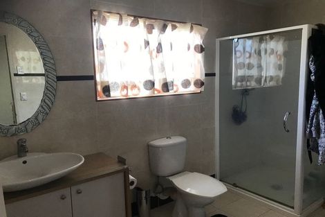 Photo of property in 13 Kaseng Place, East Tamaki Heights, Auckland, 2016