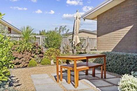 Photo of property in 38 Jarrett Terrace, Leamington, Cambridge, 3432