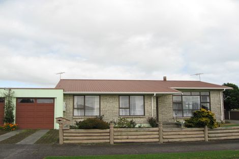 Photo of property in 101 Broadway, Waitara, 4320