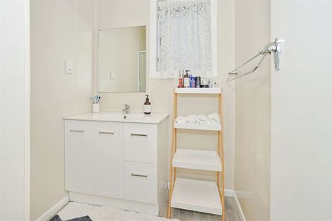 Photo of property in 20 Manapouri Place, Glenview, Hamilton, 3206