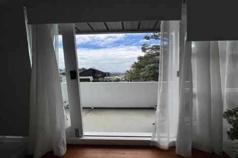 Photo of property in 2/26 Otakau Road, Milford, Auckland, 0620