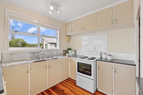 Photo of property in 14a Kaipatiki Road, Glenfield, Auckland, 0629