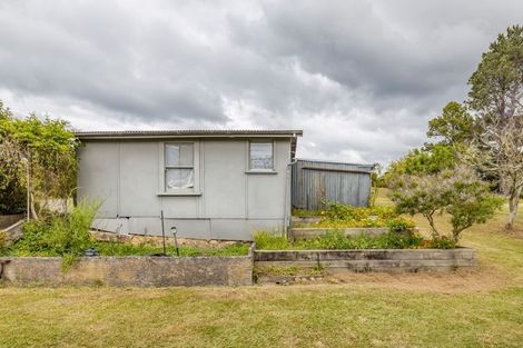 Photo of property in 111 Yorke Road, Haruru, 0204