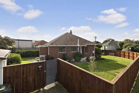 Photo of property in 144 Oxford Terrace, Epuni, Lower Hutt, 5011