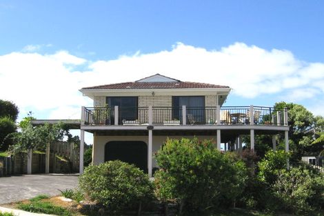 Photo of property in 26 Hadfield Street, Beach Haven, Auckland, 0626