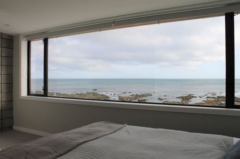 Photo of property in 442 The Esplanade, Island Bay, Wellington, 6023