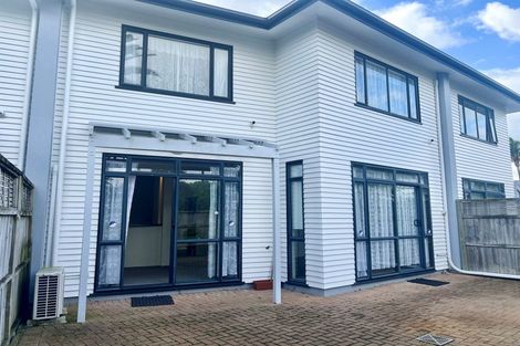 Photo of property in 44/2 Armoy Drive, East Tamaki, Auckland, 2016