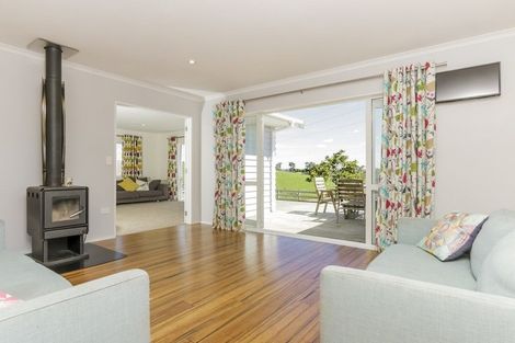 Photo of property in 59 Top Road, Dairy Flat, Albany, 0792