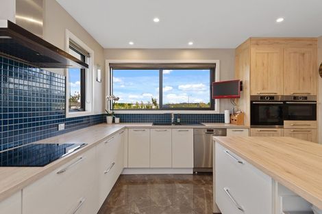 Photo of property in 24 Landsborough Drive, Darfield, 7571