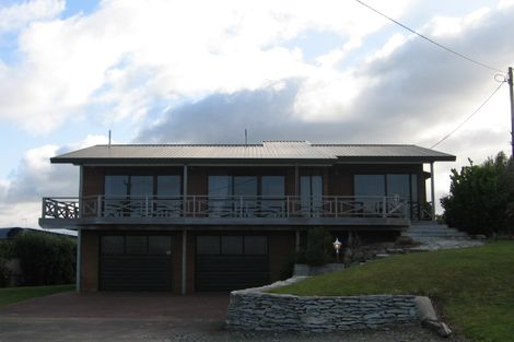 Photo of property in 13 Wintle Street, Mangawhai Heads, Mangawhai, 0505