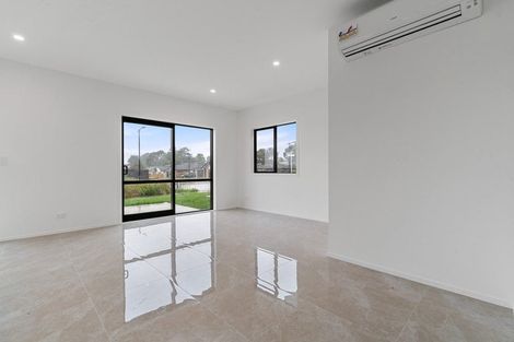 Photo of property in 8 Booker Drive, Tuakau, 2121