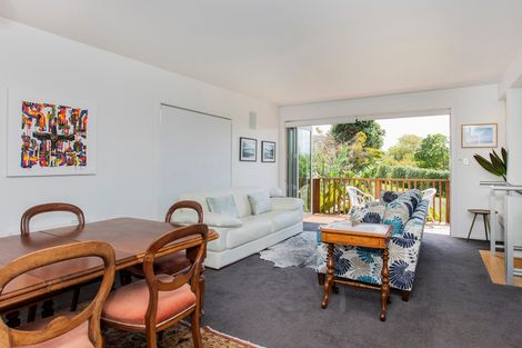 Photo of property in 2 Frances Street, Okitu, Gisborne, 4010