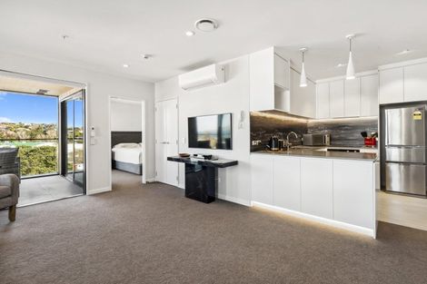 Photo of property in The Victor, 411/4 Bute Road, Browns Bay, Auckland, 0630
