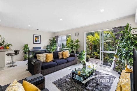 Photo of property in 5/86 Fernhill Way, Oteha, Auckland, 0632