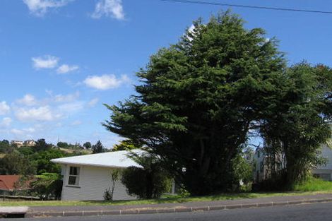 Photo of property in 5 Sycamore Drive, Sunnynook, Auckland, 0620