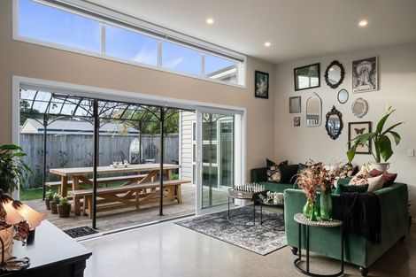 Photo of property in 15b Winton Street, Paraparaumu Beach, Paraparaumu, 5032