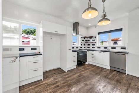 Photo of property in 20 Jollie Street, Linwood, Christchurch, 8062