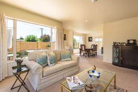 Photo of property in 8 Toorak Avenue, Avonhead, Christchurch, 8042