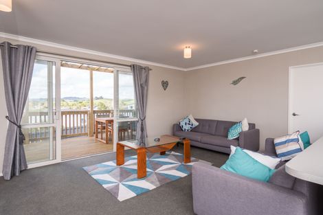 Photo of property in 9 Weka Street, Mangawhai, 0505