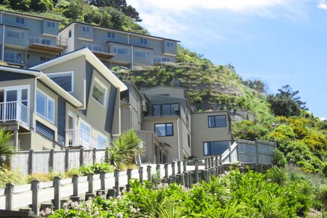 Photo of property in 3/19 Onslow Road, Khandallah, Wellington, 6035