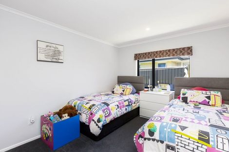 Photo of property in 17 Gilruth Road, Wallaceville, Upper Hutt, 5018