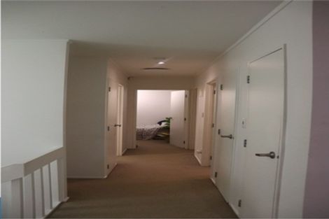 Photo of property in 1/2 Fernlea Rise, Bayview, Auckland, 0629