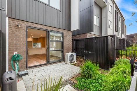 Photo of property in 11 Jabuka Street, Glen Eden, Auckland, 0602