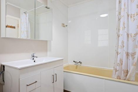 Photo of property in 556 Cranford Street, Papanui, Christchurch, 8052