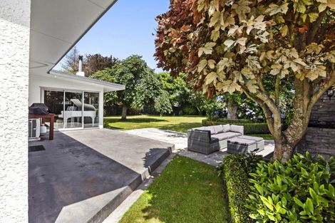 Photo of property in 326 South Road, Hawera, 4610