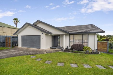 Photo of property in 15 Maddison Place, Welcome Bay, Tauranga, 3112