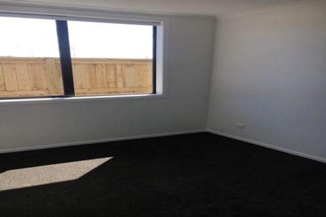 Photo of property in 37 Livingstone Drive, Papamoa Beach, Papamoa, 3118