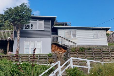 Photo of property in 37 Bedford Street, Northland, Wellington, 6012