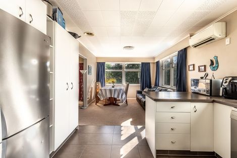 Photo of property in 53 Toru Road, Paraparaumu Beach, Paraparaumu, 5032