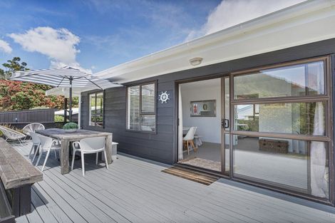 Photo of property in 48 Pauanui Beach Road, Pauanui, Hikuai, 3579