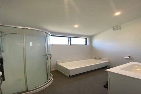 Photo of property in 106b Washington Avenue, Brooklyn, Wellington, 6021