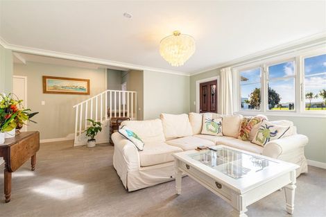 Photo of property in 7 Waterfront Road, Mangere Bridge, Auckland, 2022