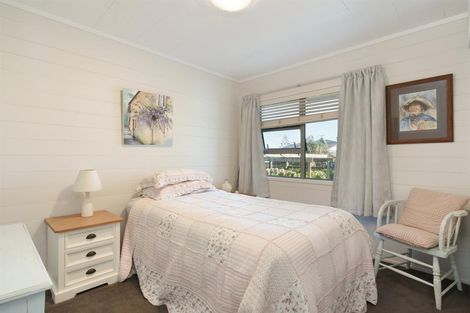 Photo of property in 355 Pukehina Parade, Pukehina, Te Puke, 3189